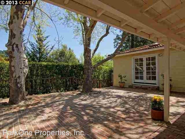 Foto del edificio - 4 br, 3 bath House - 22 Valencia Road
