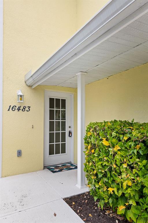 Foto del edificio - 16483 Gloria Ln