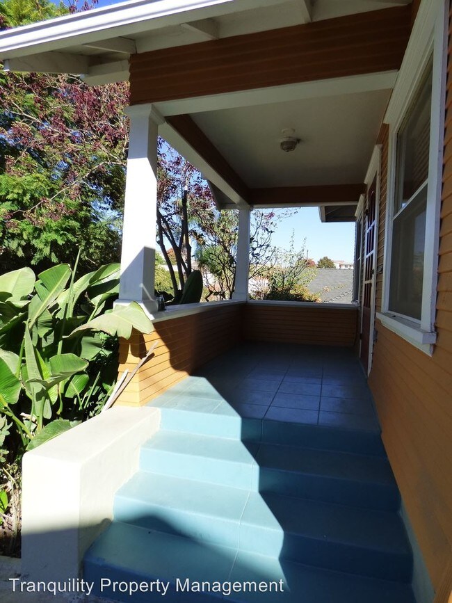 Foto del edificio - 2625 E St