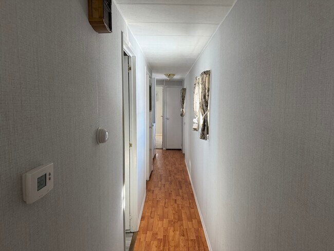 Foto del edificio - 100 Phelps St