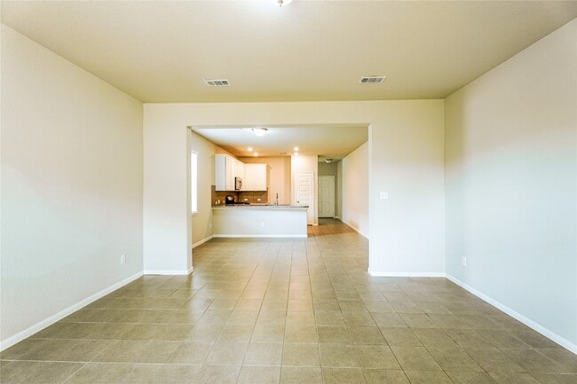Building Photo - 8414 Quiet Bay Dr