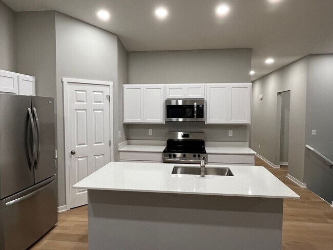 Building Photo - New Construction 3 Bedroom Home in Establi...