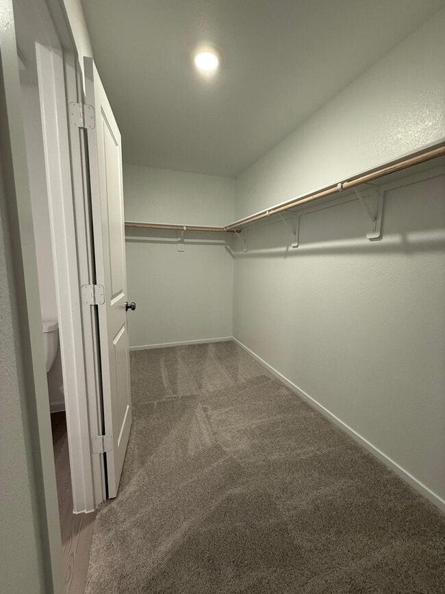 Foto del edificio - 3093 Fantasy Ter Dr