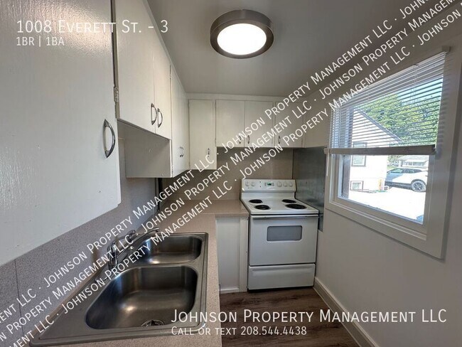Foto del edificio - 1008 Everett St