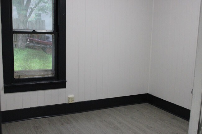 Foto del edificio - 317 S 6th St