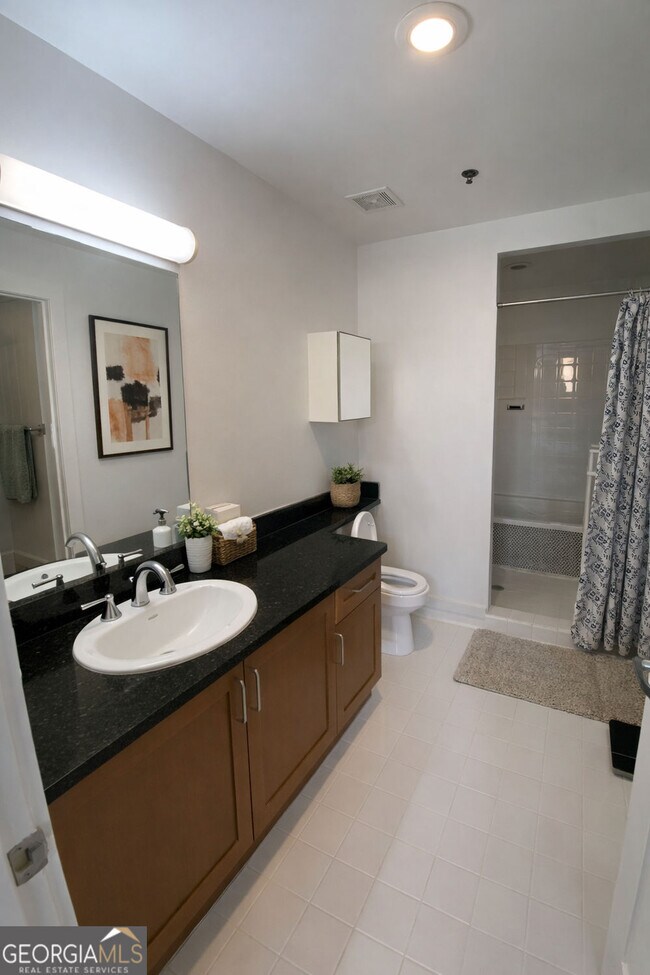 Foto del edificio - 572 Edgewood Ave NE