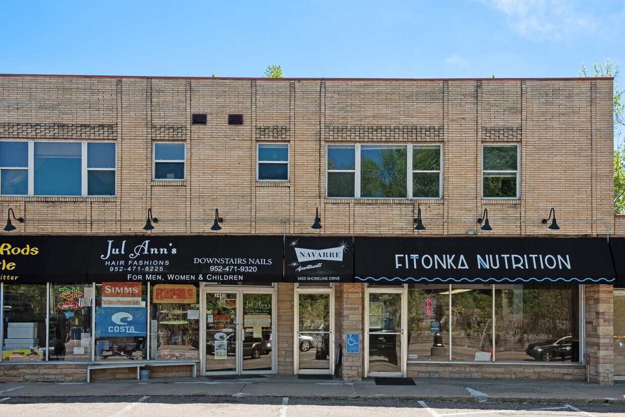 3455 Shoreline Dr Unit A, Wayzata, MN 55391 Apartments 3455 Shoreline