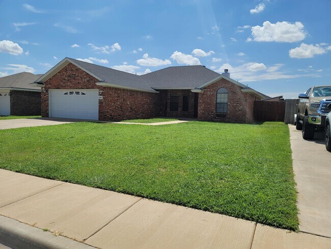 Building Photo - 4520 Sandstone Dr