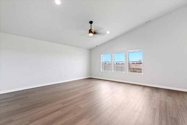 Foto del edificio - 2869 N Arroyo Vis Wy