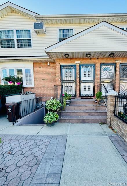 Foto principal - 177-68 Meadow Dr
