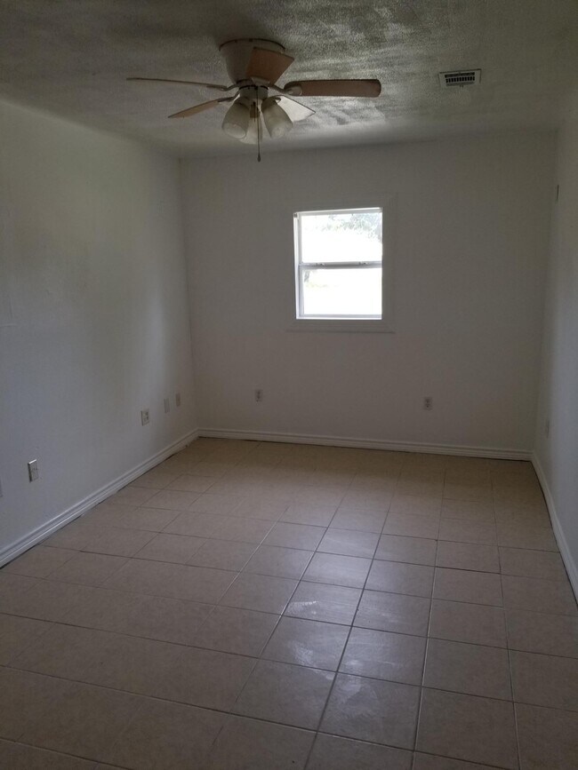 Foto del edificio - 5421 Hazel St