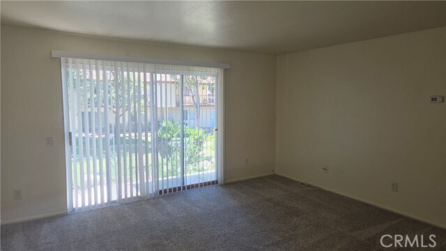 Foto del edificio - 1365 Crafton Ave