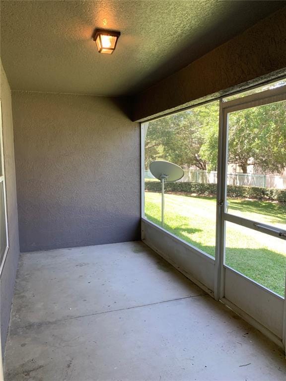 Building Photo - 640 Villa Ct