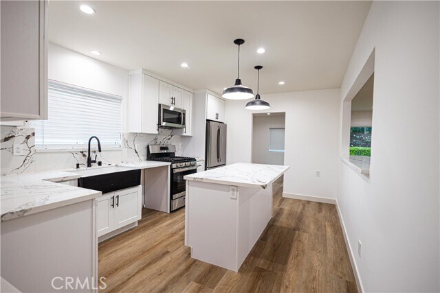 Foto del edificio - 22257 MacFarlane Dr