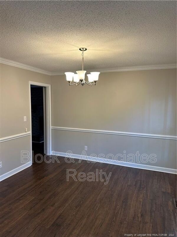 Building Photo - 470 Lennox Dr.