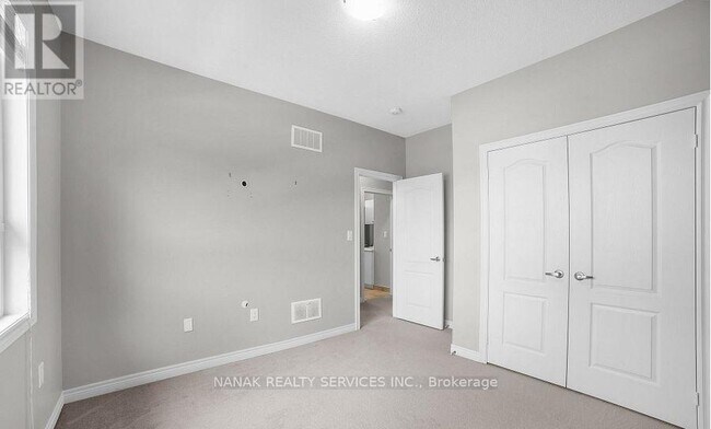 Photo du bâtiment - 77 Great Fls Blvd