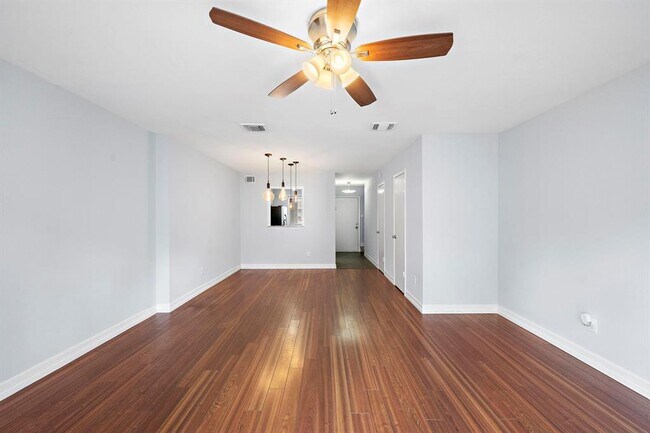 Foto del edificio - 1212 Fairview St