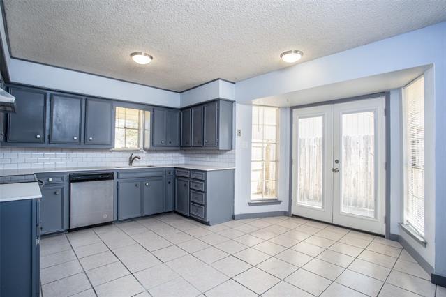 Building Photo - 610 Woodhaven Pl