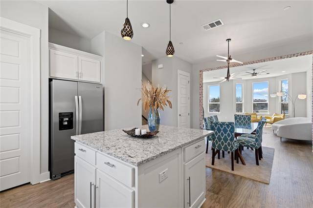 Building Photo - 313 N Mill St