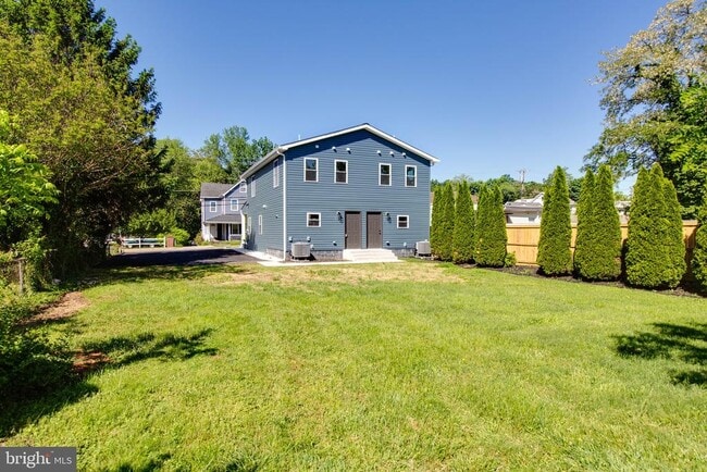 Building Photo - 118 Winters Ln