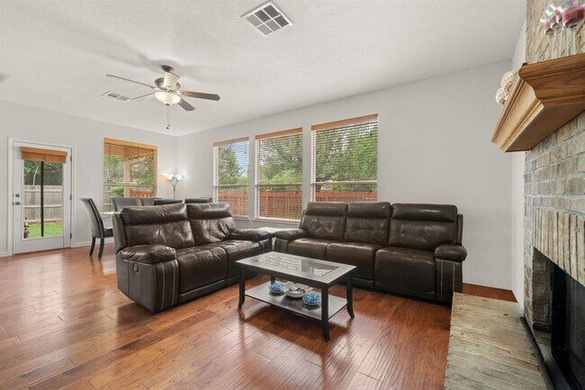 Building Photo - 11412 Lemuel Ln