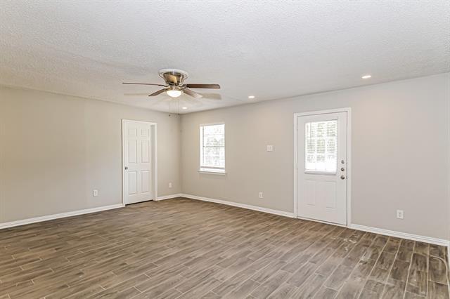 Foto del edificio - 3025 Montclair Pl