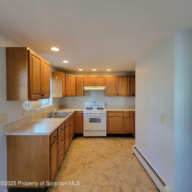 Foto del edificio - 1756 Nay Aug Ave