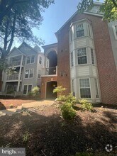 Building Photo - 4403 Silverbrook Ln