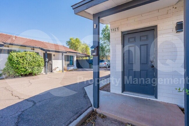 Foto del edificio - 3923 N Longview Ave