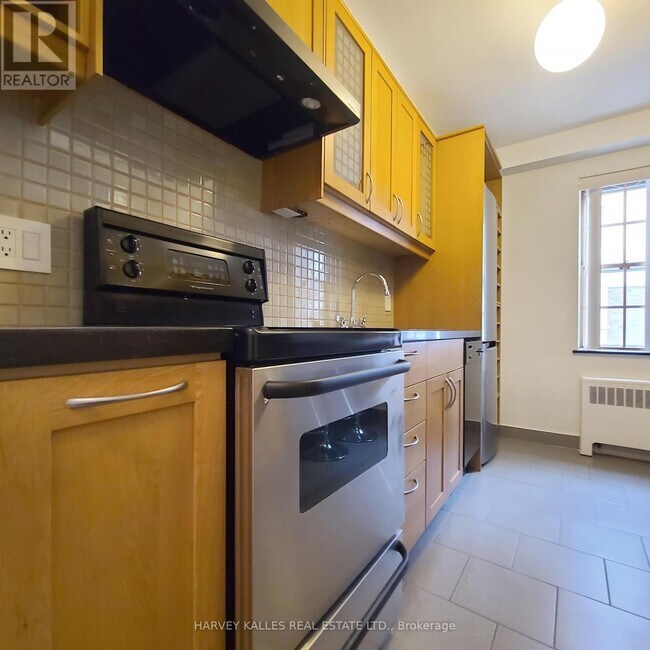 Photo du bâtiment - 65 Old Mill Rd