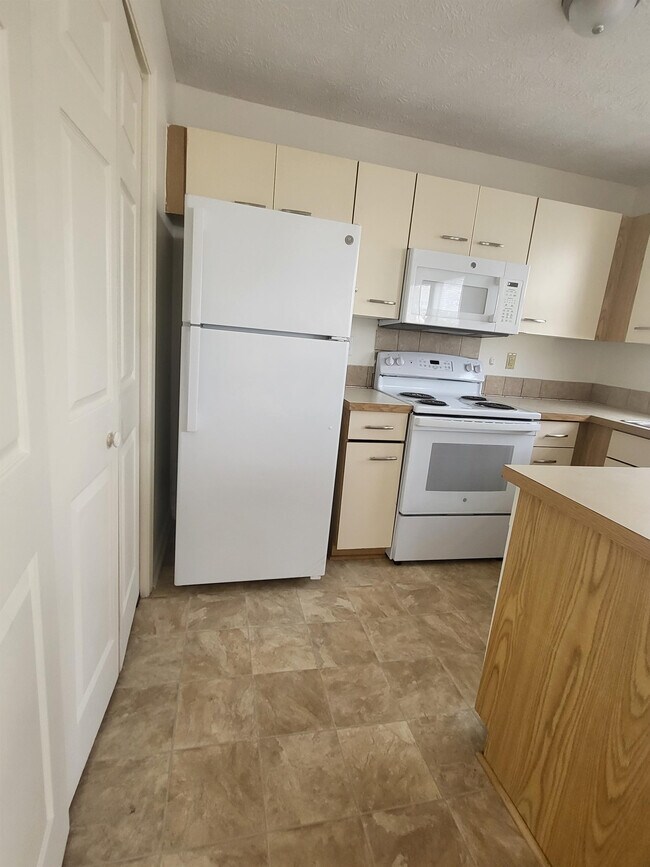 Foto del edificio - 1001 Brookhollow Dr