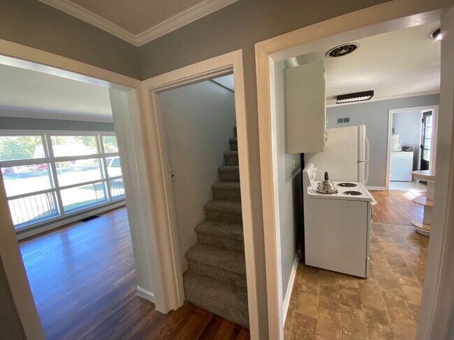 Foto del edificio - N 36th ST Cottage