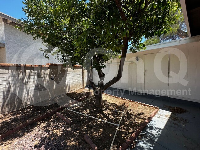 Foto del edificio - 8175 E 20th St