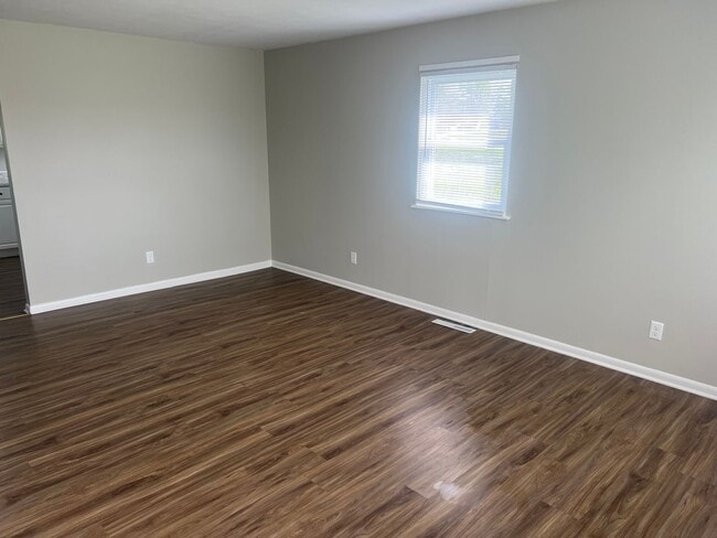 Building Photo - 10-12 Morehouse Ct-NOREMAC