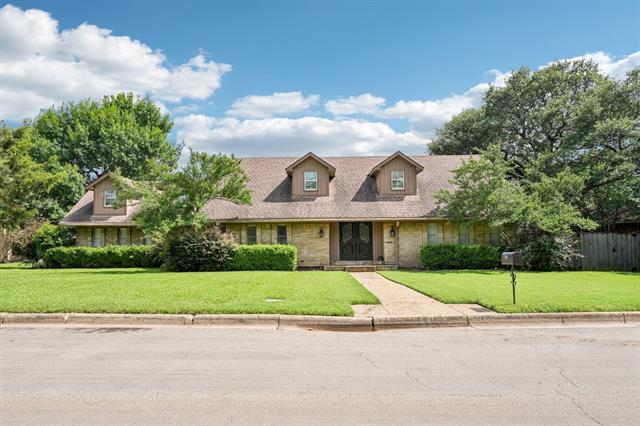 Primary Photo - 4016 Willow Ridge Dr