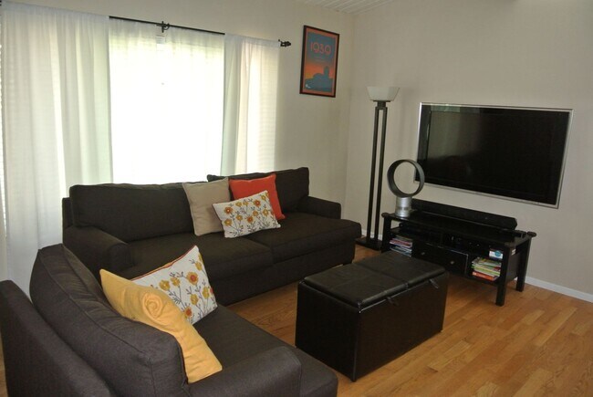 Building Photo - Wonderful Updated Home in Mt Washington