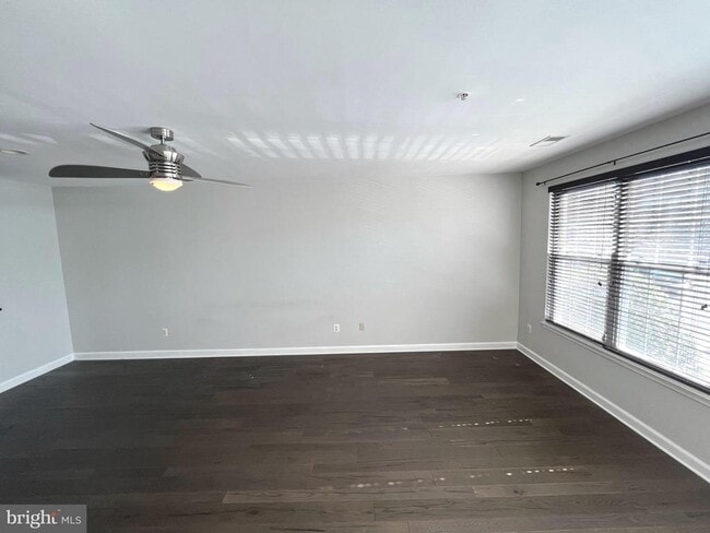 Building Photo - 2724 Oak Leaf Ct