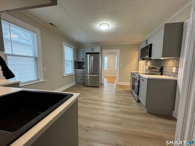 Building Photo - 22 Dwight St