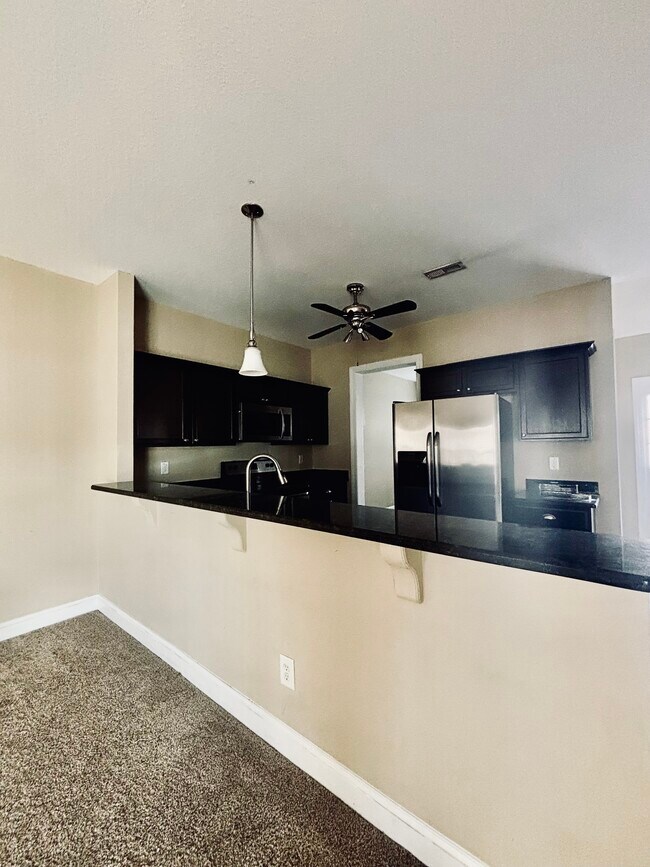 Building Photo - 2300 Chavis Dr