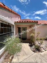 Building Photo - 6490 N Tierra De Las Catalinas