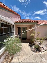 Building Photo - 6490 N Tierra De Las Catalinas