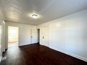 Building Photo - 7210 Lyndover Pl