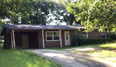 Building Photo - 1040 Amber Dr