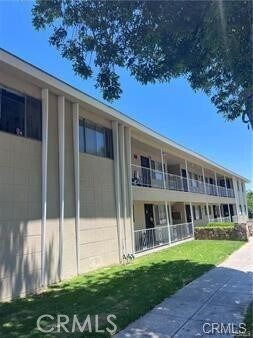 Foto principal - 315 E 8th St