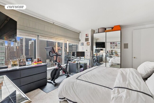 Foto del edificio - 250 E 54th St