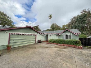 Building Photo - 258 Albert Dr