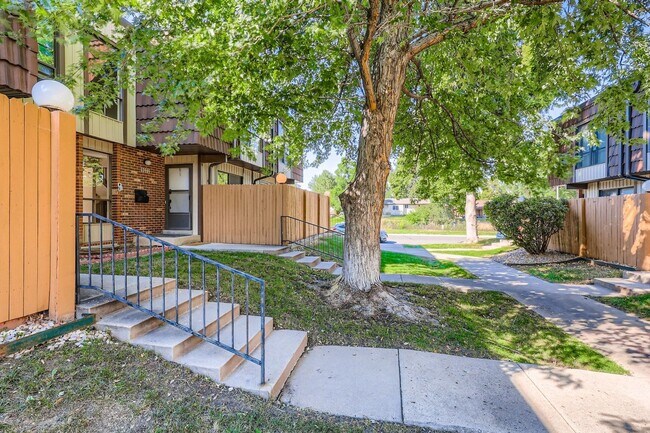 Foto del edificio - Fantastic Location Near Kendrick Lake Park!