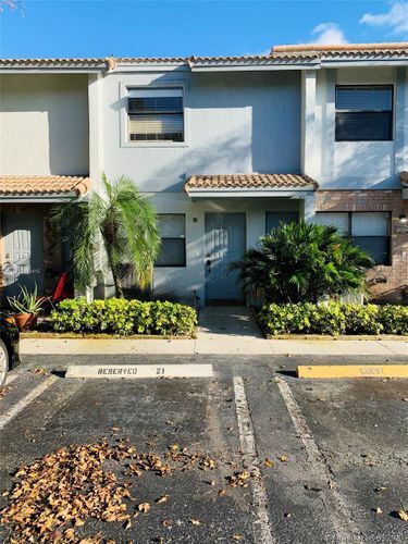 Primary Photo - 9887 Riverside Dr