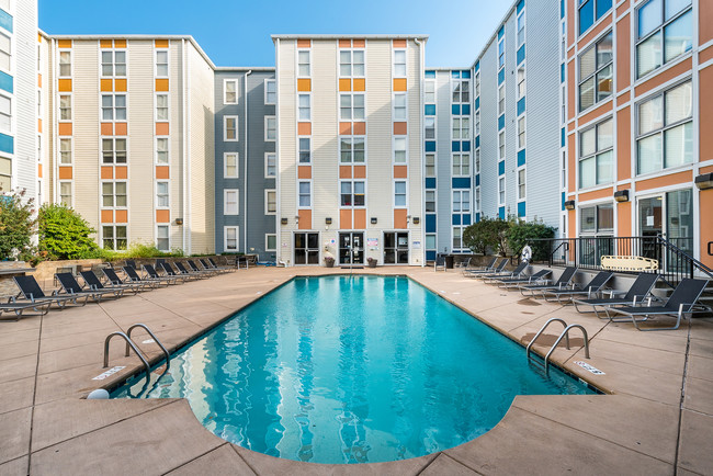 Building Photo - CP Cincy Student Housing