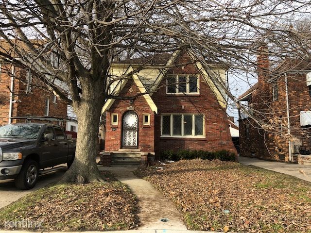 Primary Photo - 16545 Chandler Park Dr